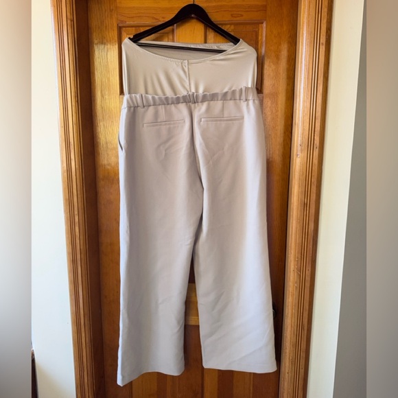 Abercrombie & Fitch Maternity Sloane Wide Leg Pants - Cream - Picture 3 of 4